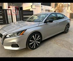 نيسان ألتيما